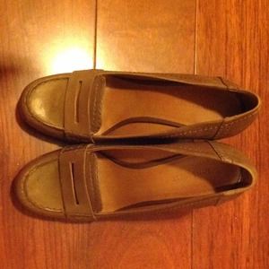 NineWest leather wedged heels