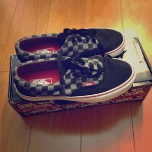 Brand new black/greycheckered vans Women7.5 Men6.0