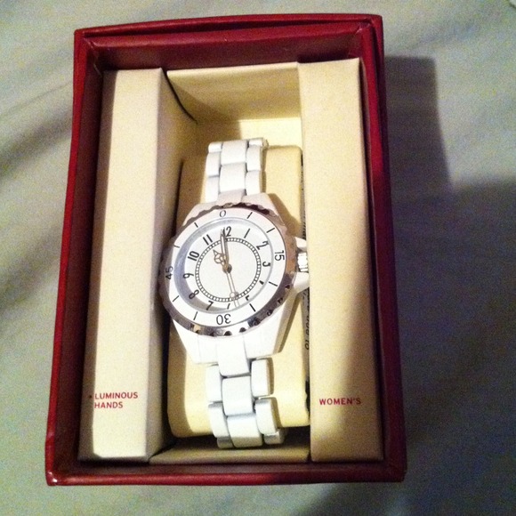 Merona Women's Watch reserved for msroc