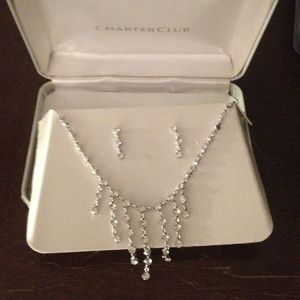 Crystal stone necklace with matching ear rings