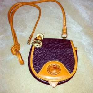 Small navy blue Dooney & Bourke cross body