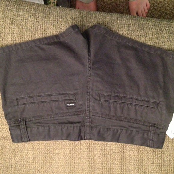 TRADED - Picture 2 of 4