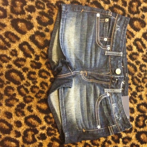 Brand new with tags AEO shorts "shortie"