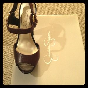 NIB Jessica Simpson strap platform heels - 6
