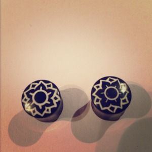 1/2 inch new lotus bone plugs