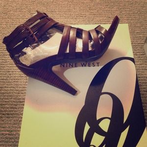 Nine West Sexy Strappy Heels - Size 6