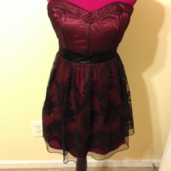 🎀Party dress🎀 - Picture 2 of 4