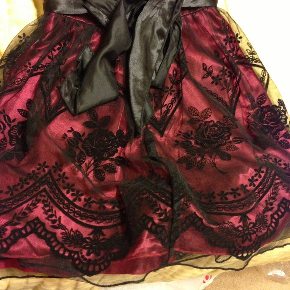 🎀Party dress🎀 - Picture 3 of 4