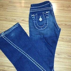 True Religion Flares w white stitching