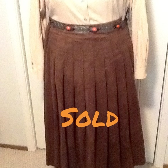 📦Sold in bundle!📦 Pleated Brown Skirt-Plus Size