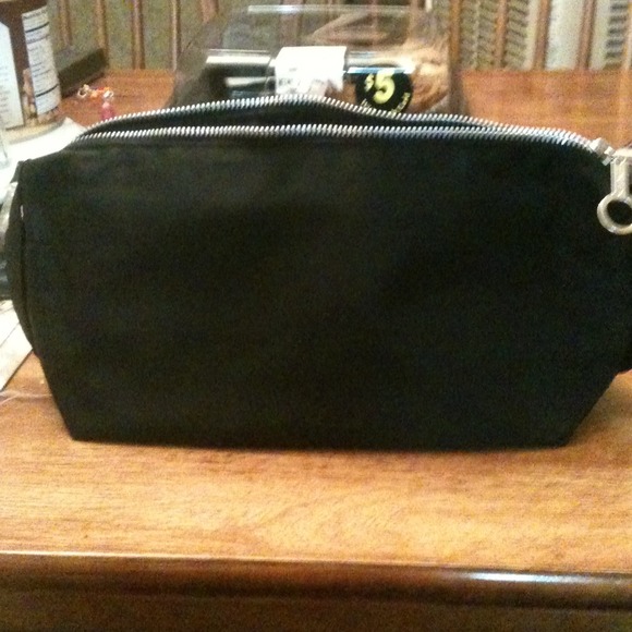 💥💥SOLD💥💥Mac Large Softsac Cosmetic Bag