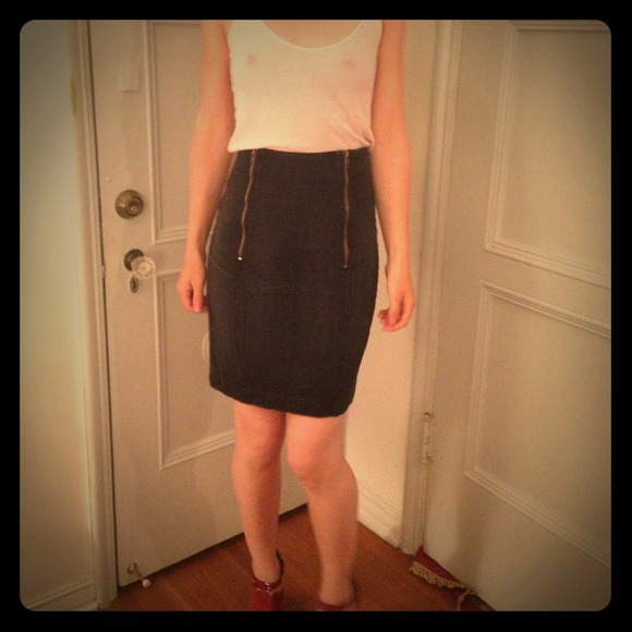 Current Elliot denim skirt w zippers size 1