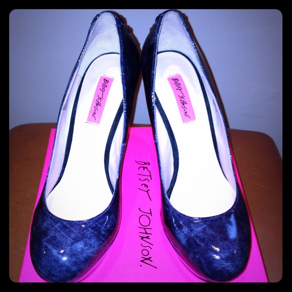 Betsey Johnson Stitched Heel Platform Pump