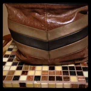 Super cute leather Sak handbag