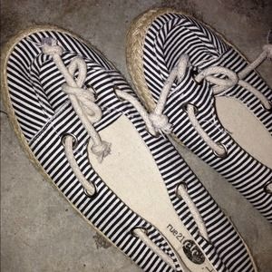 Sailor flat shoes
