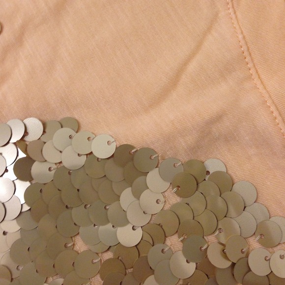 Heart sequin graphic tee - Picture 4 of 4