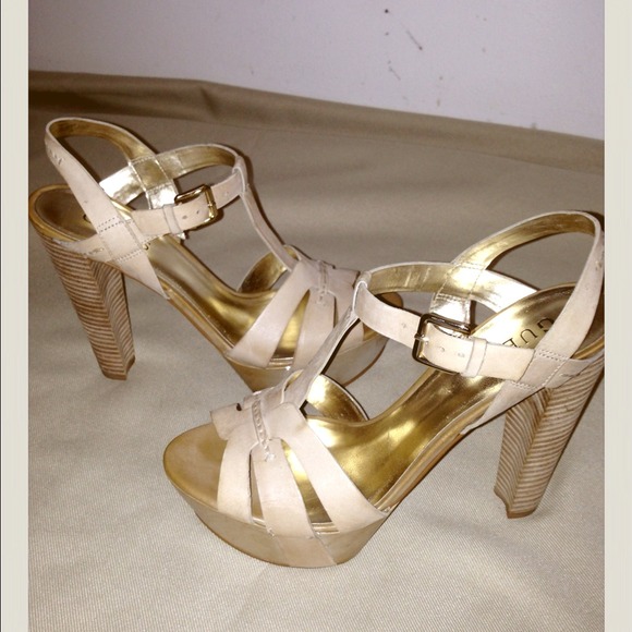 Light Nude guess heels