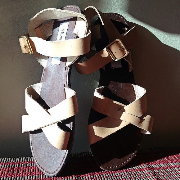 Steve Madden Shoes - Steve Madden leather sandals 🔸size 7.5