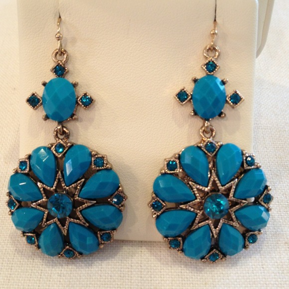 HOLD kareyg33 Turquoise pinwheel earrings
