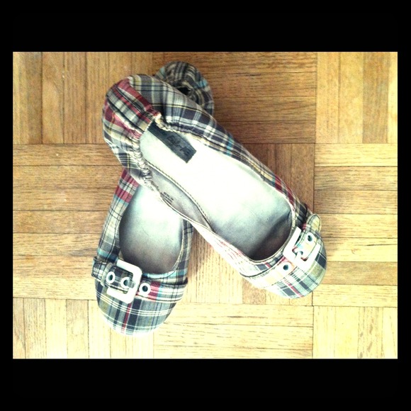 ❤❤SALE❤❤ American Eagle flats worn once! 7 1/2