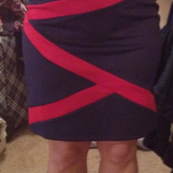 Cute dress!   RESERVED!!! - Picture 3 of 3