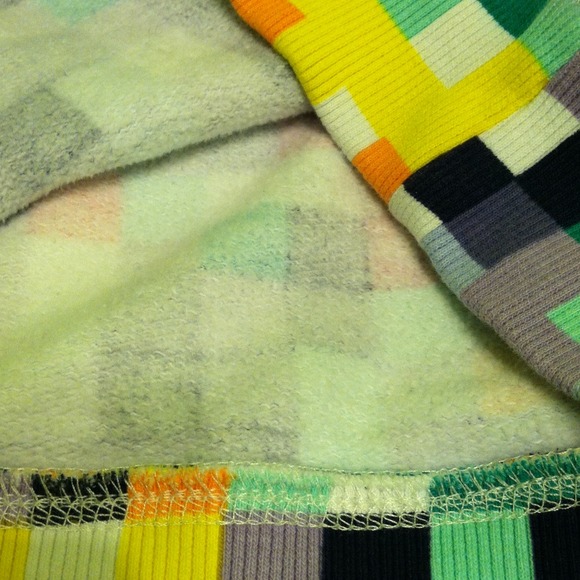 Awesome hoodie. - Picture 2 of 4