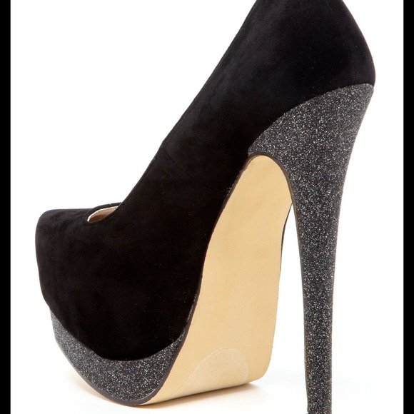 🎈FINAL SALE🎈Black Beauty Chiba Pump by PINKY - Picture 2 of 4