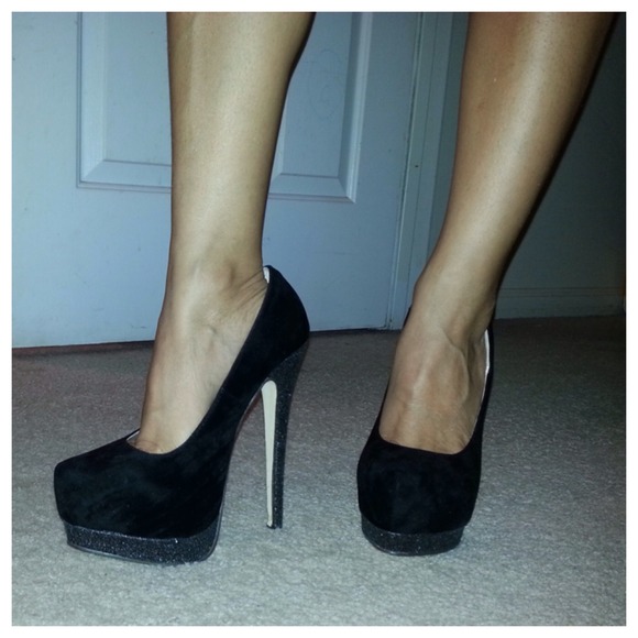 🎈FINAL SALE🎈Black Beauty Chiba Pump by PINKY - Picture 3 of 4