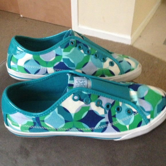 Coach shoes an purses