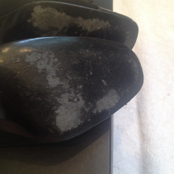 CHANEL Black Suede and Patten Pump... LOVE! - Picture 4 of 4