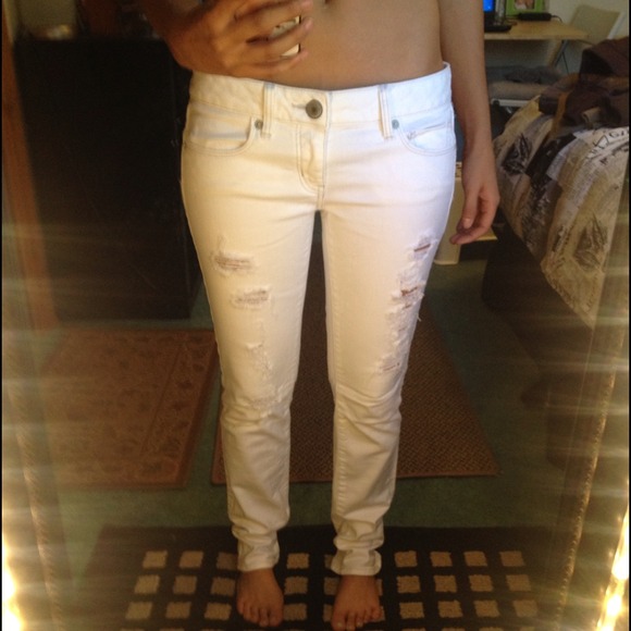 White Rocker Jeans! - Picture 2 of 2