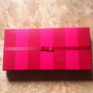 ***Traded***Victoria Secret empty gift box