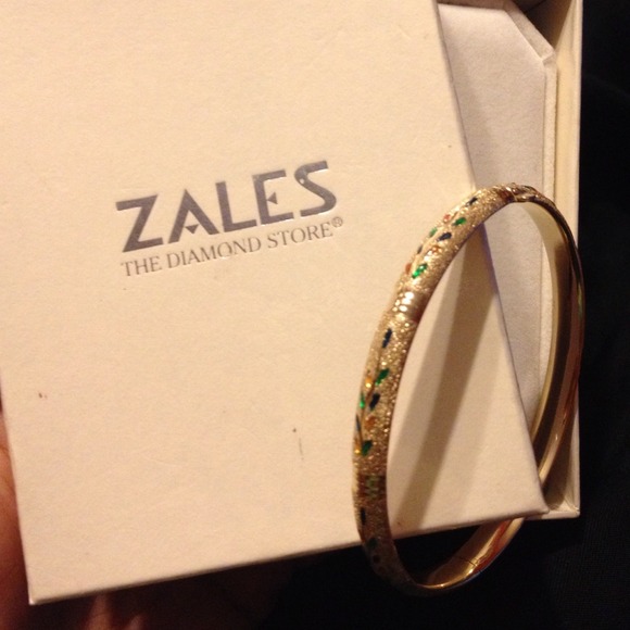 14k gold bangle bracelet from Zales