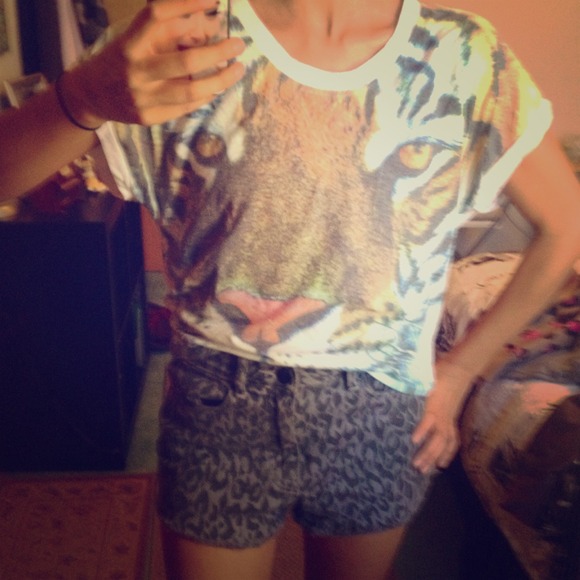 Tiger shirt