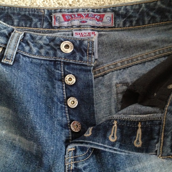 Silver Jeans - Picture 4 of 4
