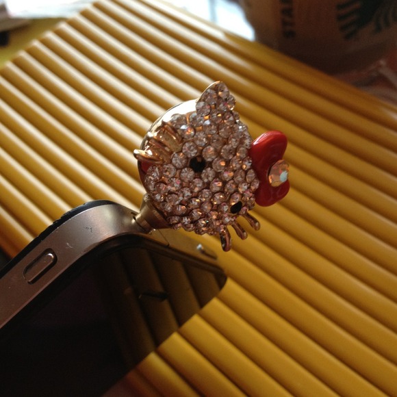 ✨Hello Kitty✨ - Picture 3 of 3