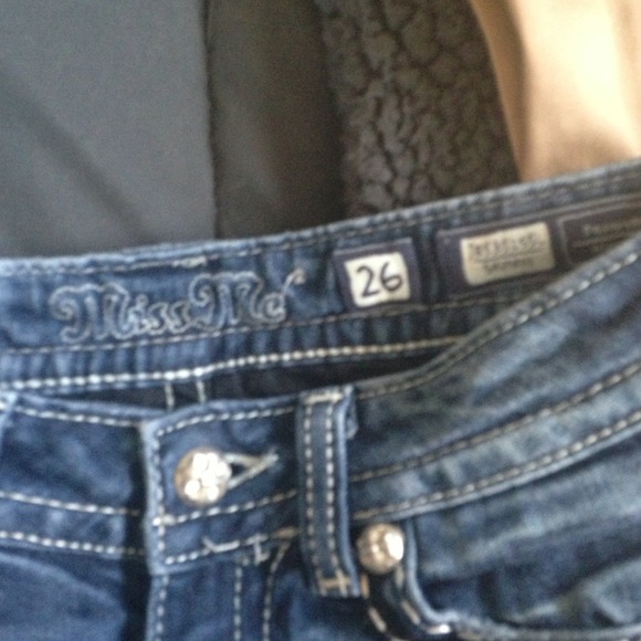 Miss Me Jeans w 26, inseam 33.