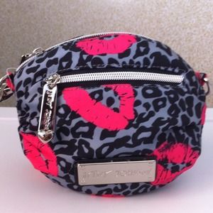 New W/Tag Betsey Johnson MINI Crossbody Bag 💋💋