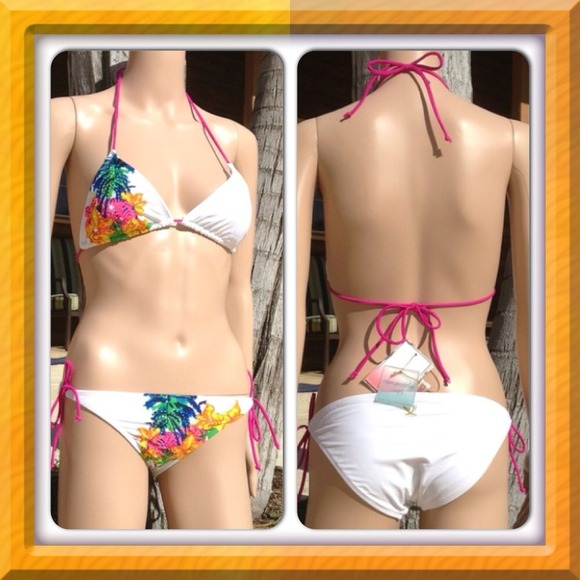 2CHILLIES Beaded White Floral Bikini Top - Picture 4 of 10