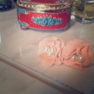 Floral barrette