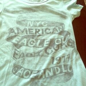 🌟American Eagle mint tee