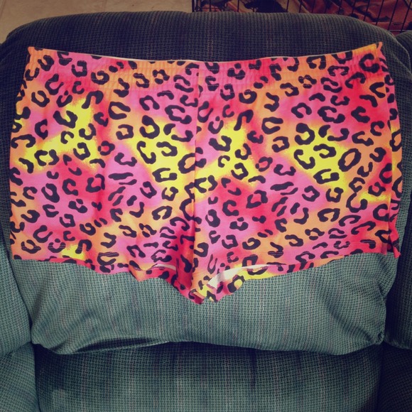 Colorful leopard print shorts