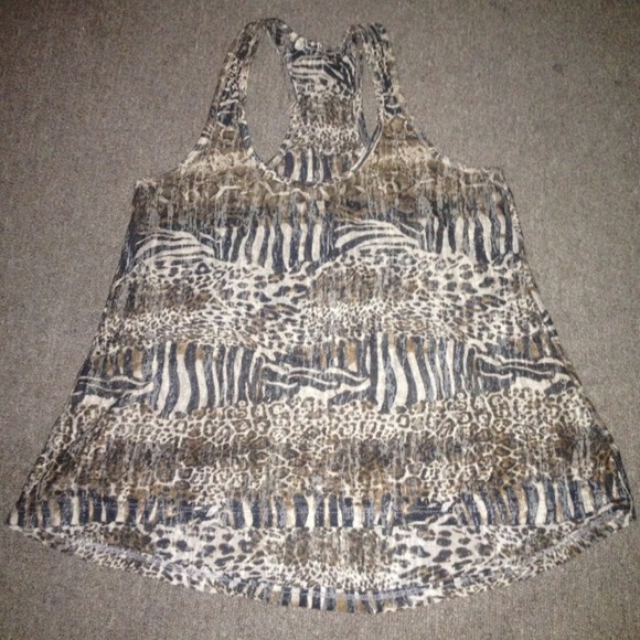 🚫sold🚫Animal print shirt