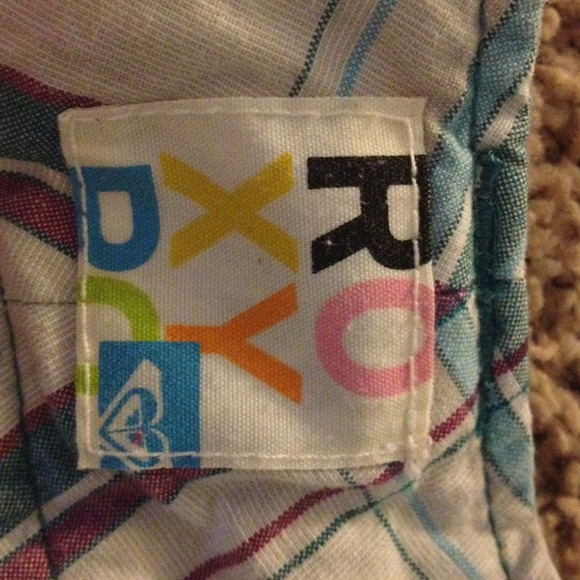 **Sold** Roxy Plaid Shorts - Picture 3 of 3
