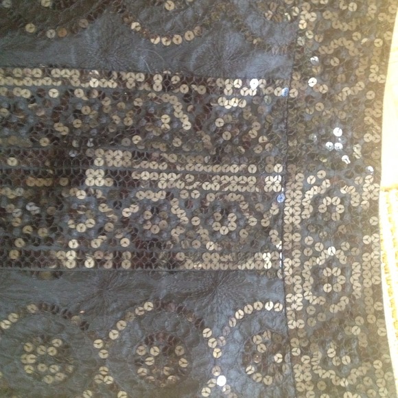 Delightful Tory Burch sequined mini! - Picture 2 of 4