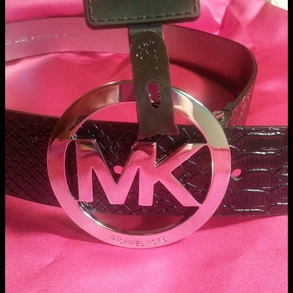 PRICED REDUCED!!!  💯Authentic Michael Kors🎉🎉🎉
