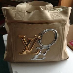 *SOLD*Authentic Louis Vuitton limited edition tote