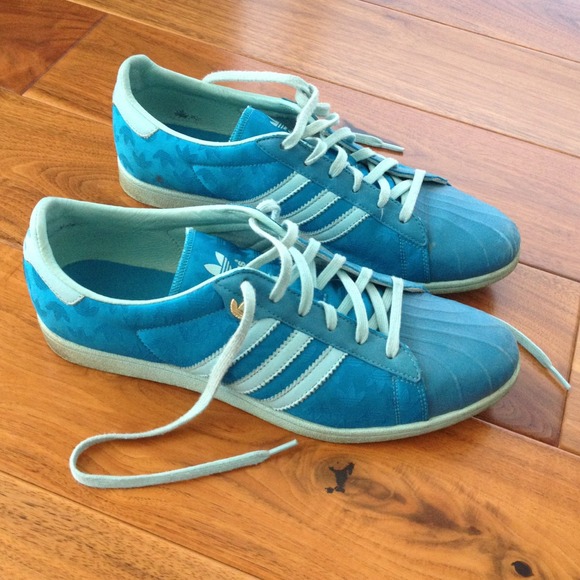 Adidas Shoes - 💥BLOWOUT PRICE💥  Adidas Shell Toes - Women's