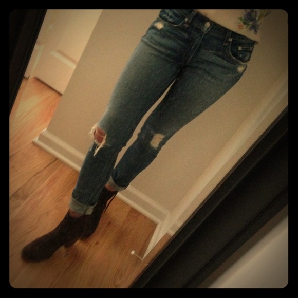 SOLD! Rag and bone destroyed skinnies