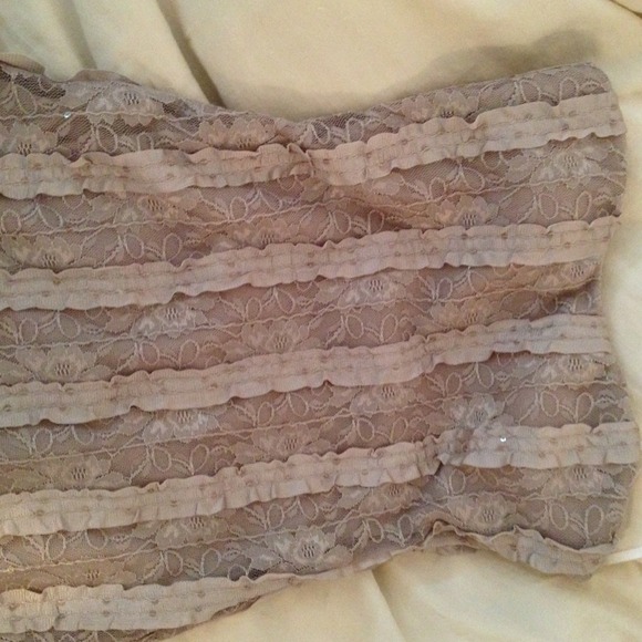 ❤Sold❤cute beige tube top dress with some sequin - Picture 3 of 3